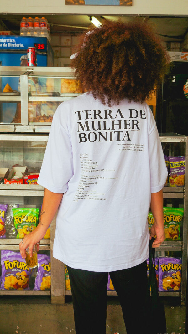 Camiseta PLACA TERRA DE MULHER BONITA - Imagem 6